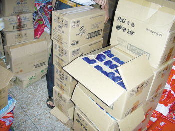 銅山查獲3500余瓶假冒洗發水，日用品銷售安全引關注